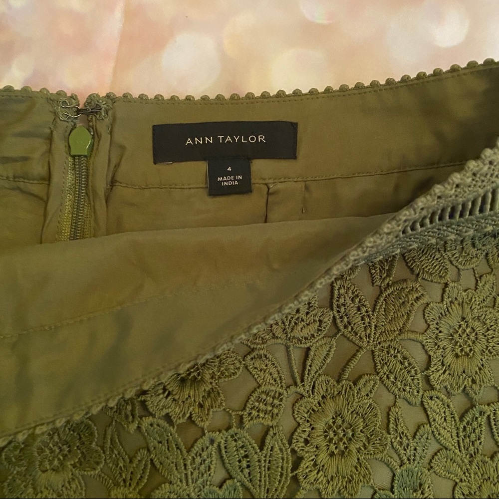 Ann Taylor Green Floral Lace Pencil Skirt Sz 4 - Picture 8 of 10